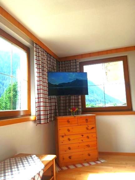 Apartment Fernerblick Neustift im Stubaital Luaran gambar