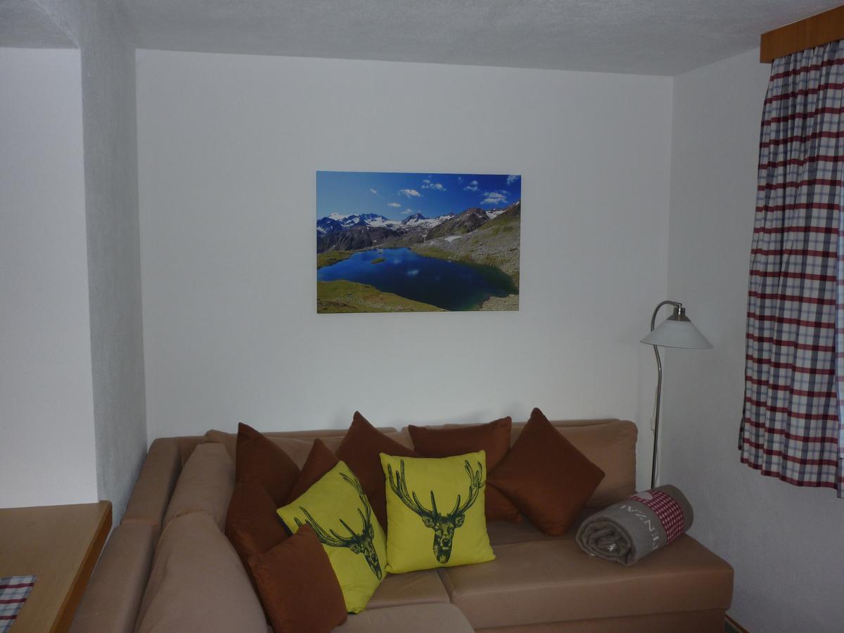 Apartment Fernerblick Neustift im Stubaital Luaran gambar
